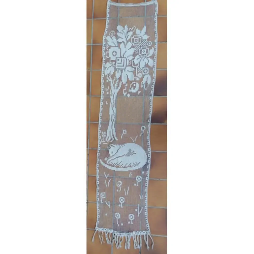 Antique French Figural Filet Lace Cat Sleeping Curtain - Rare Unique Animal